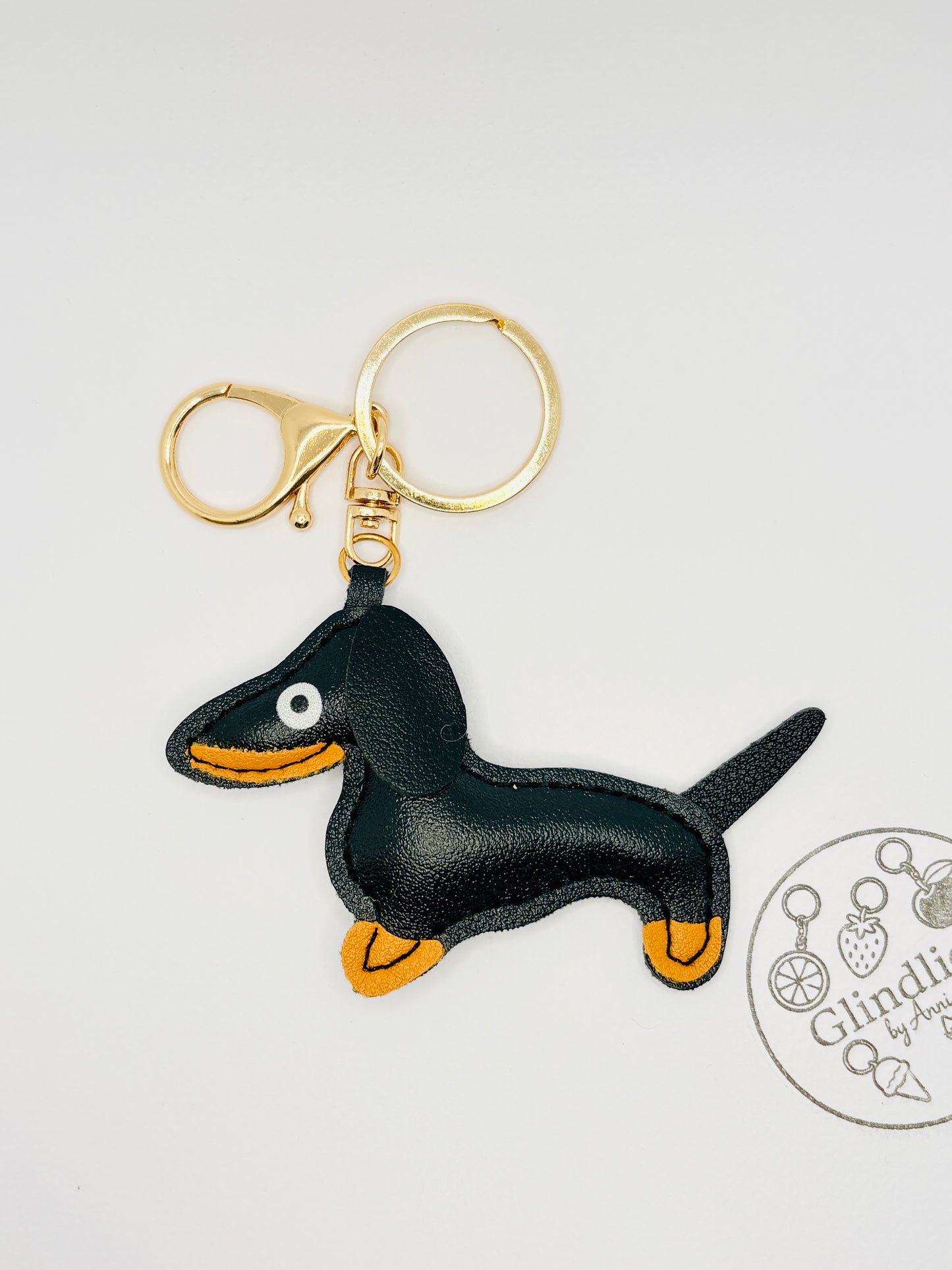 Dackel Bag Charm. Für alle, die treue Hundeliebe täglich zeigen.