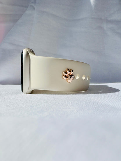 Pfote Watch Charm. Stille Tierliebe fürs Handgelenk.