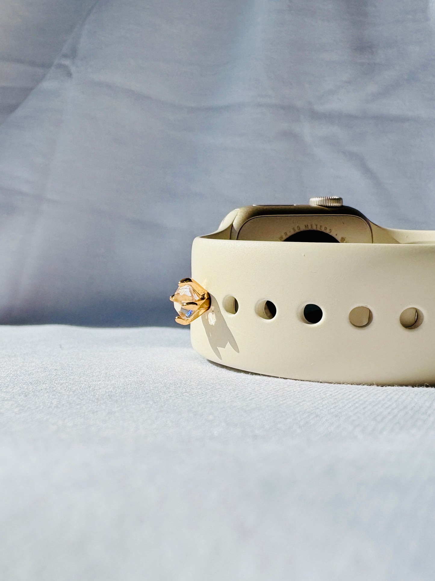 Diamant Watch Charm. Funkelnder Glanz fürs Handgelenk.