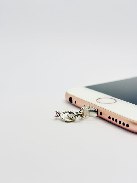 Sparkle Ring Silber Handy Charm. Ruhige Eleganz fürs Smartphone.