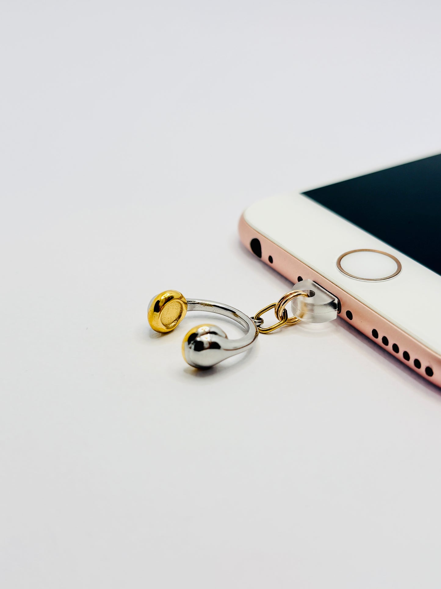 Kopfhörer Handy Charm. Für alle, die Musik lieben.