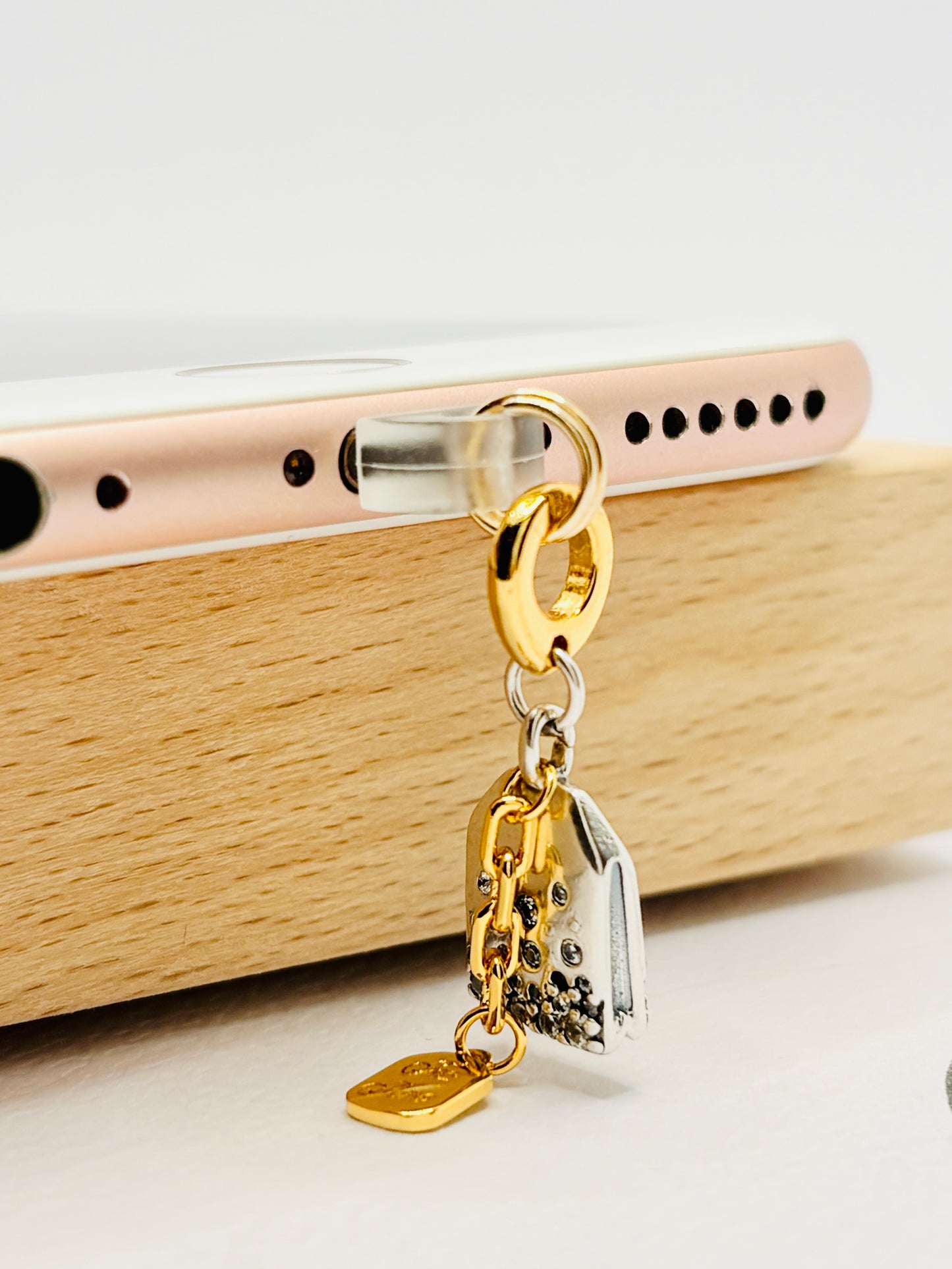 Teebeutel Handy Charm. Für alle, die Ruhe zelebrieren.