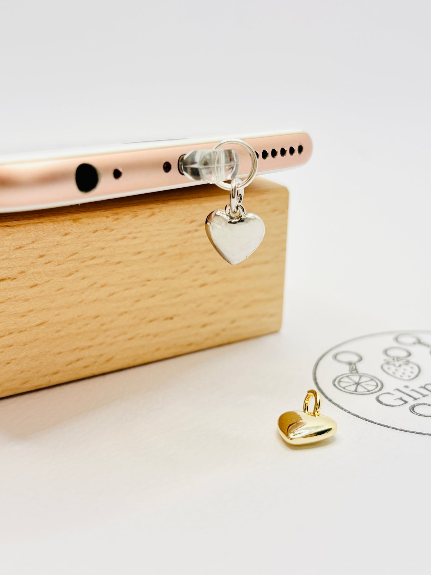 Herz Mini Charm. Trag deine Liebe immer bei dir.