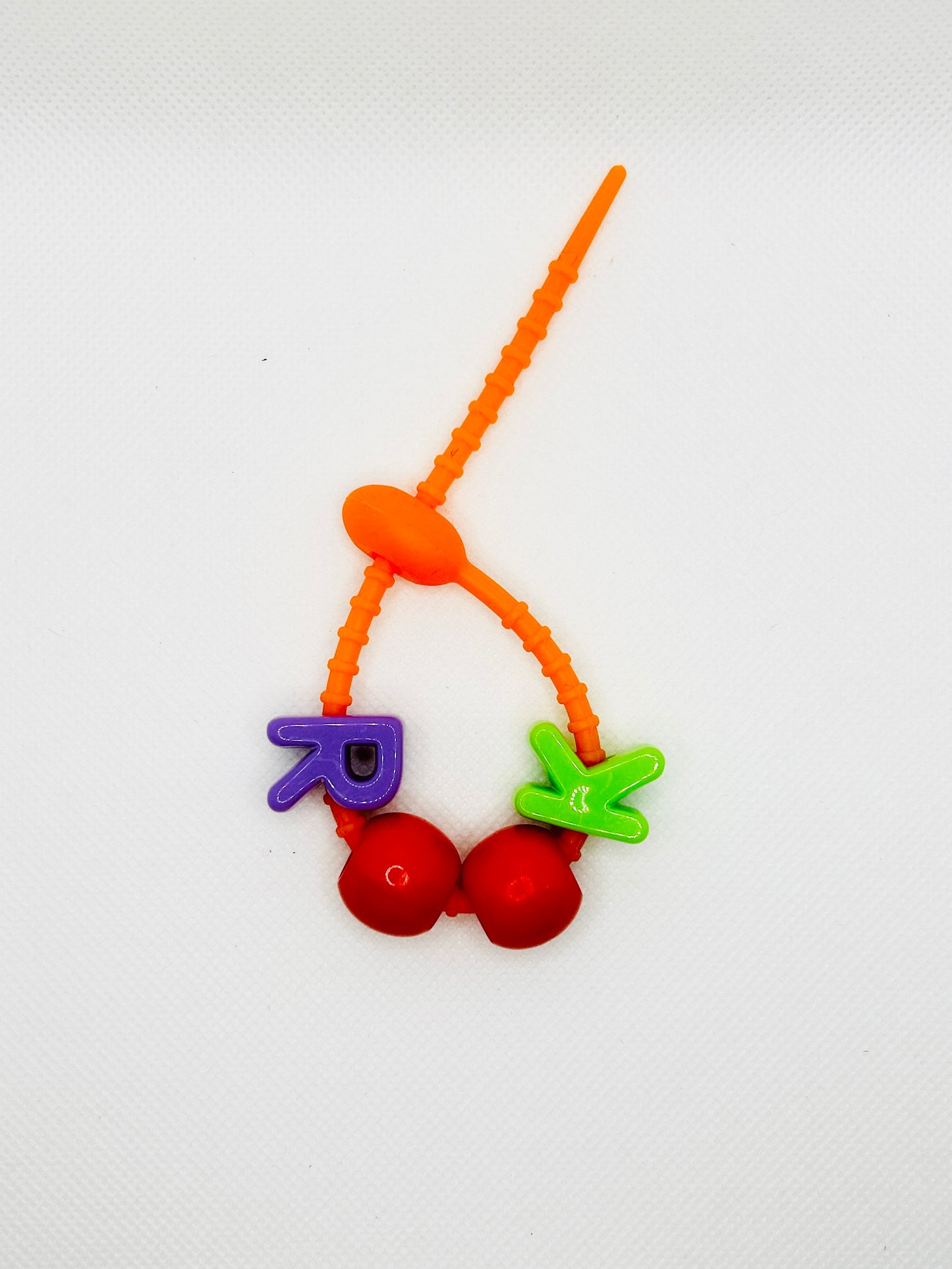 Acryl Buchstaben mit Silikonband. Bunt schrill