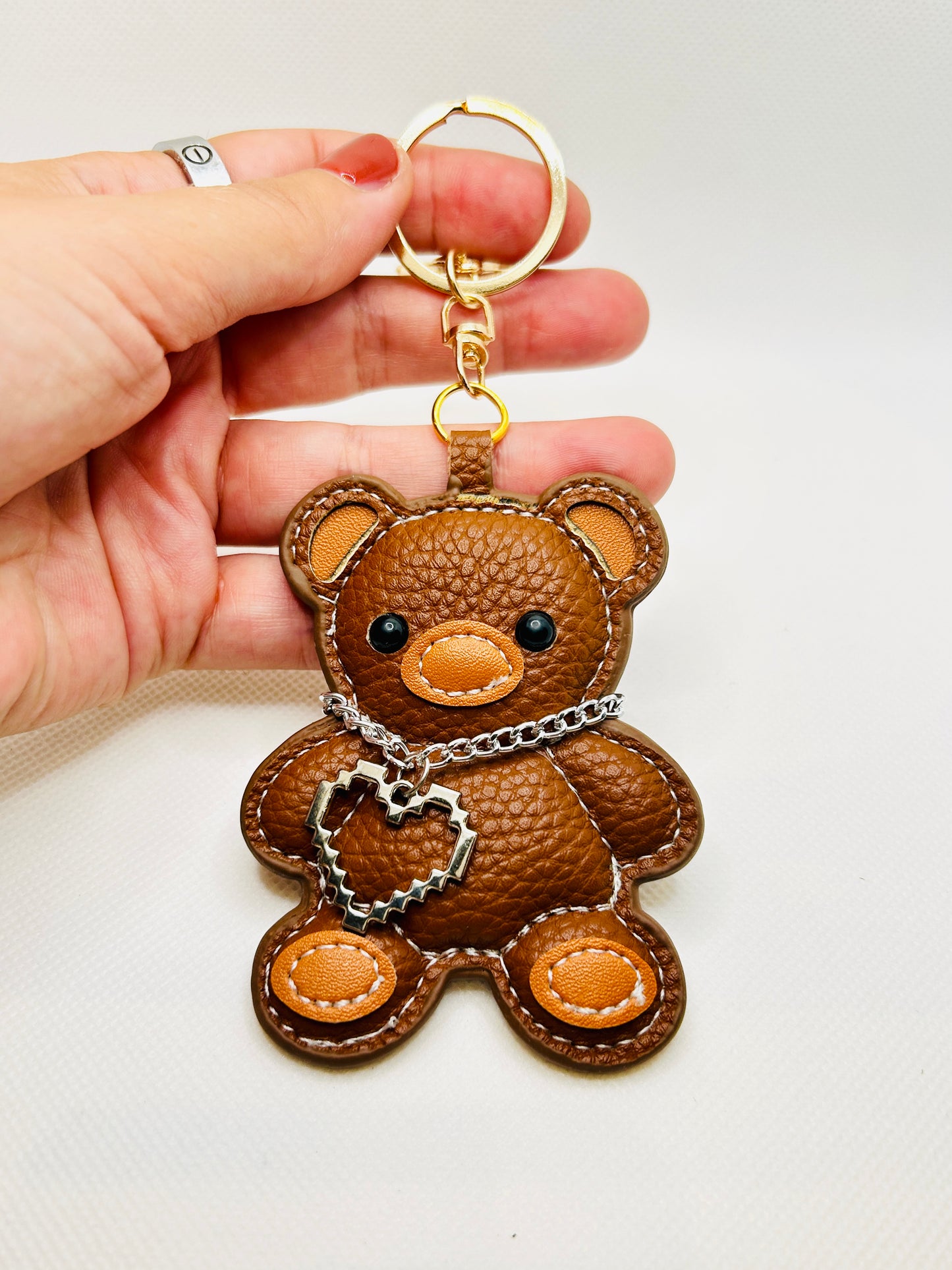 Teddybär Schlüsselanhänger mit Herz Pixel-Design Taschenanhänger süßes Geschenk für Frauen Tasche Rucksack