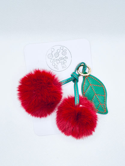 Kirsch Schlüsselanhänger flauschig Herbst Winter. Pompon Bag Charm rot. Geschenkidee Damen