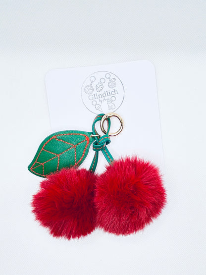 Kirsch Schlüsselanhänger flauschig Herbst Winter. Pompon Bag Charm rot. Geschenkidee Damen