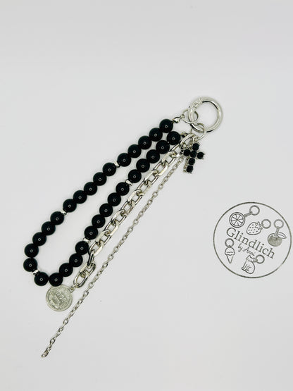 Kettentaschenanhänger in Silber mit Perlen und Charms für Tasche und Rucksack