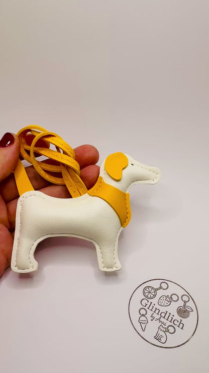 Hund Schlüsselanhänger. Kunstleder Taschenanhänger. Rucksack Anhänger Hundeliebhaber Geschenk.